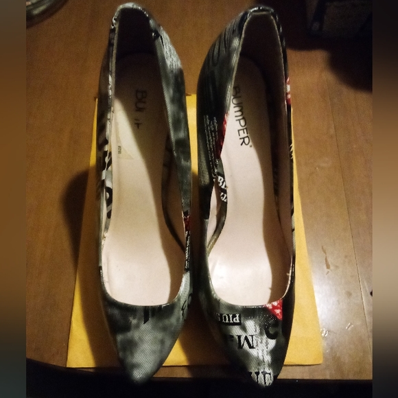 Heels - Picture 2 of 14